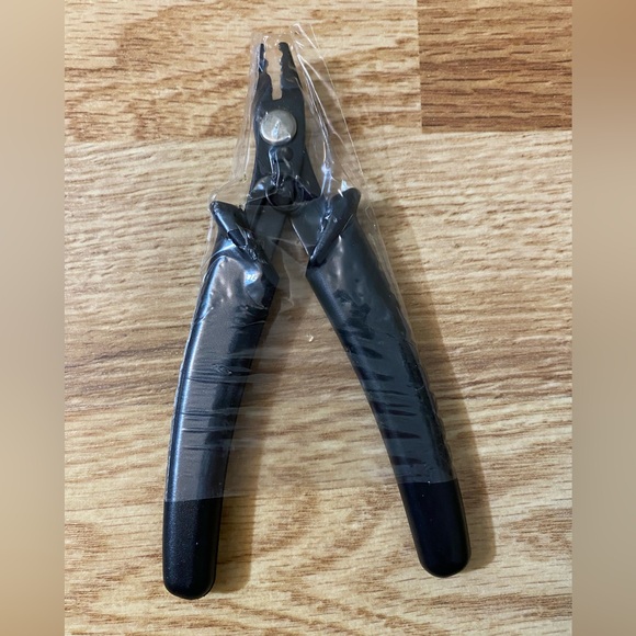 Jewelry Making Kit with Pliers and Beads And Clasps NEW - Picture 2 of 7